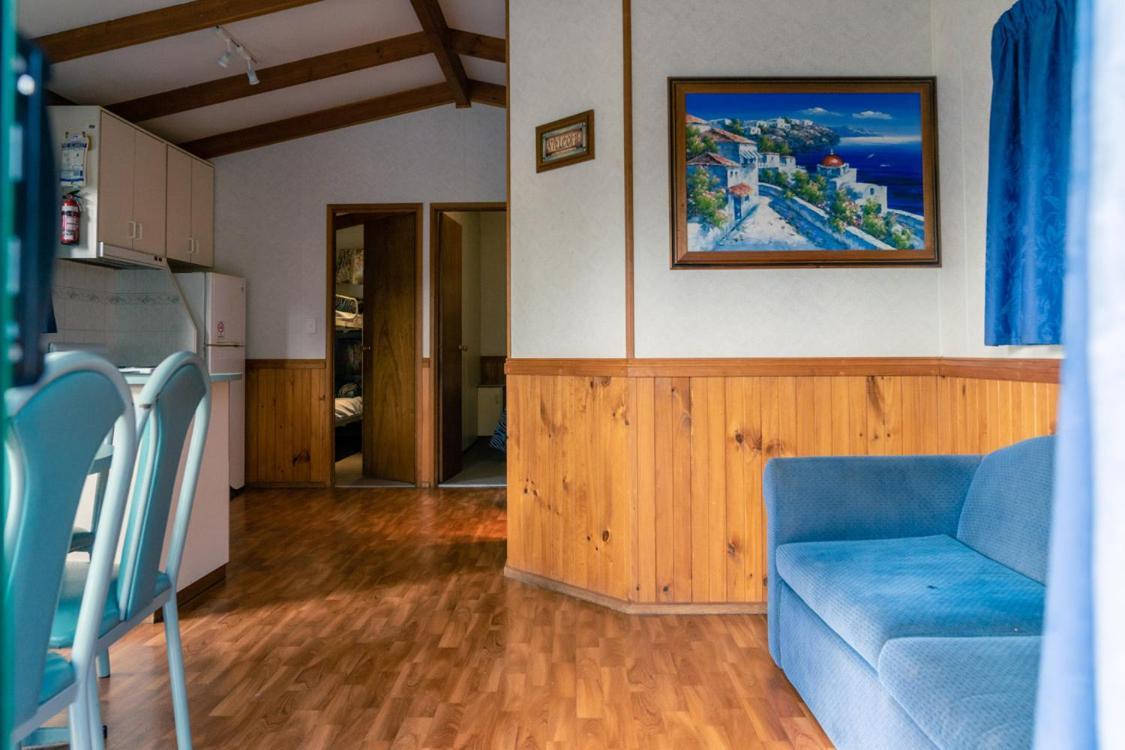 Victoria Lake Holiday Park เชปเปอร์ตัน ภายนอก รูปภาพ